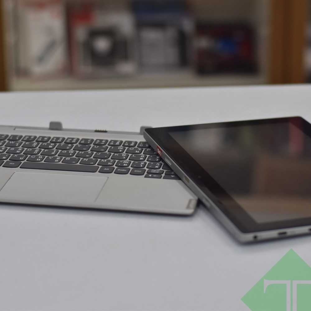 Lenovo MIIX 320 2 in 1 (Atom, 2GB, 64GB, 10.1
